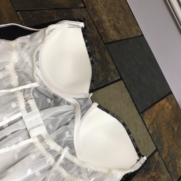 Seductive Wear by Cinema Etoile Sheer polkadot lace nighty. Size Large - Picture 5 of 10